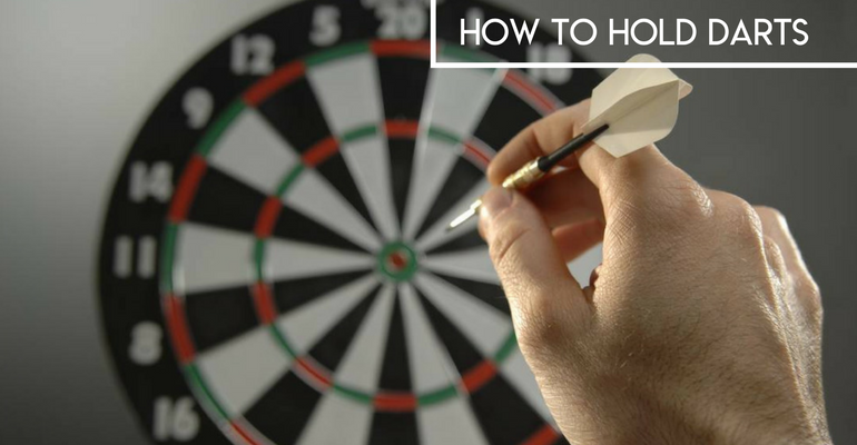 how to hold darts